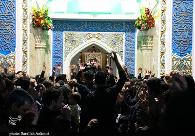 همخوانی عزاداران فاطمی در بیت الزهرای حاج قاسم