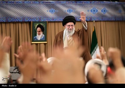 متن، فیلم و صوت کامل دیدار امام خامنه‌ای با بسیجیان + عکس