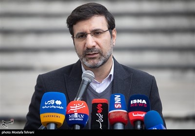 طبق قانون انتخاب رهبر بر عهده مجلس خبرگان است