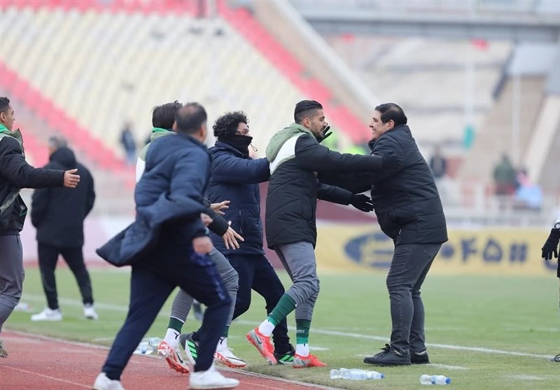 مربیان فوتبال ایران , کریم باقری , 