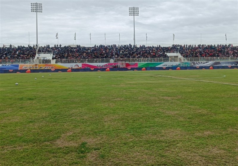 تیم فوتبال چادرملو , استقلال , تیم فوتبال تراکتور تبریز , 