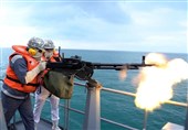 رهگیری و انهدام اهداف هوایی در رزمایش امنیت دریایی