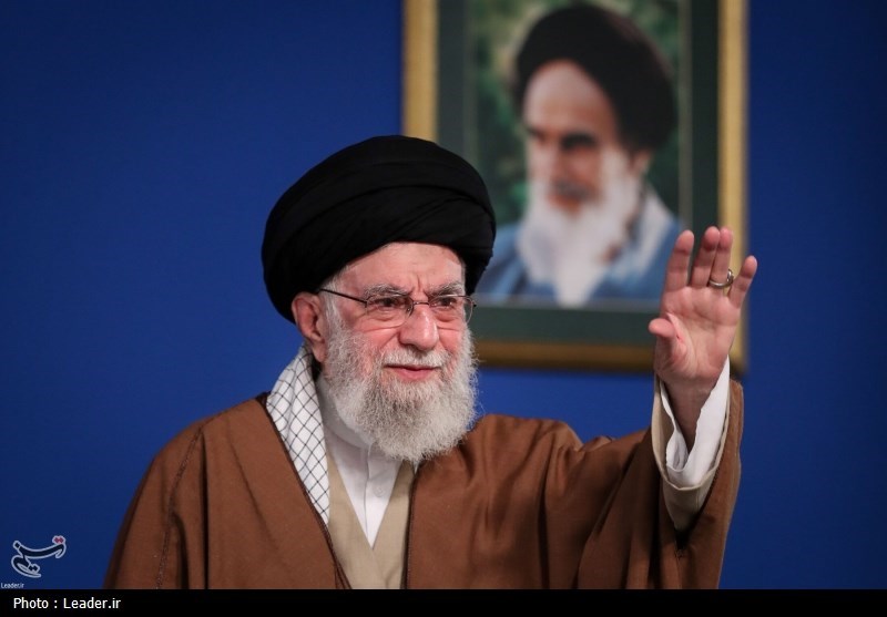 האייתוללה חאמנאי אומר שפת האיום לא עובדת עם איראן