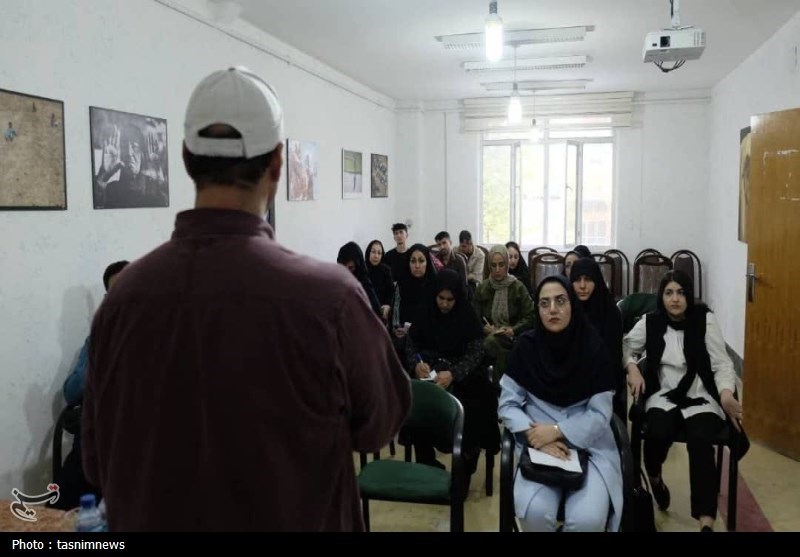 مرکز آفرینش های ادبی حوزه هنری , 