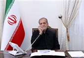 الرئیس الإیرانی یشید بدور قطر فی خفض التوترات ودفع المسار الدبلوماسی
