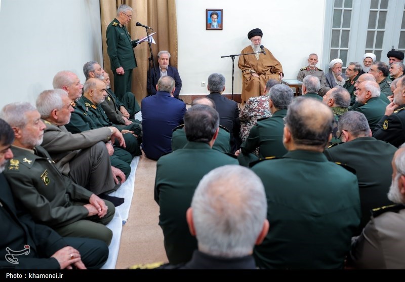 رهبر انقلاب , آیت‌الله سید علی خامنه‌ای , سپاه پاسداران انقلاب اسلامی , ارتش , خانواده , 