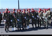 رژه نیروهای مسلح در زنجان/ پیام اقتدار به دشمنان رسید+تصاویر