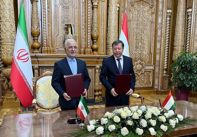 איראן וטג'יקיסטן חתמו על מסמך שיתוף פעולה ביטחוני