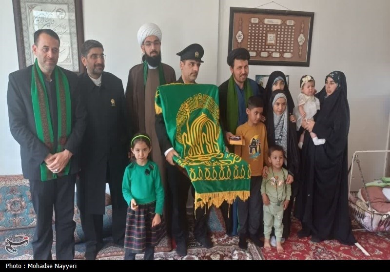 دهه کرامت , امام رضا (ع) , 