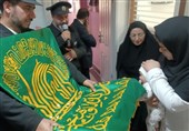 نوزادان بی‌سرپرست بیرجند در پناه پرچم رضوی