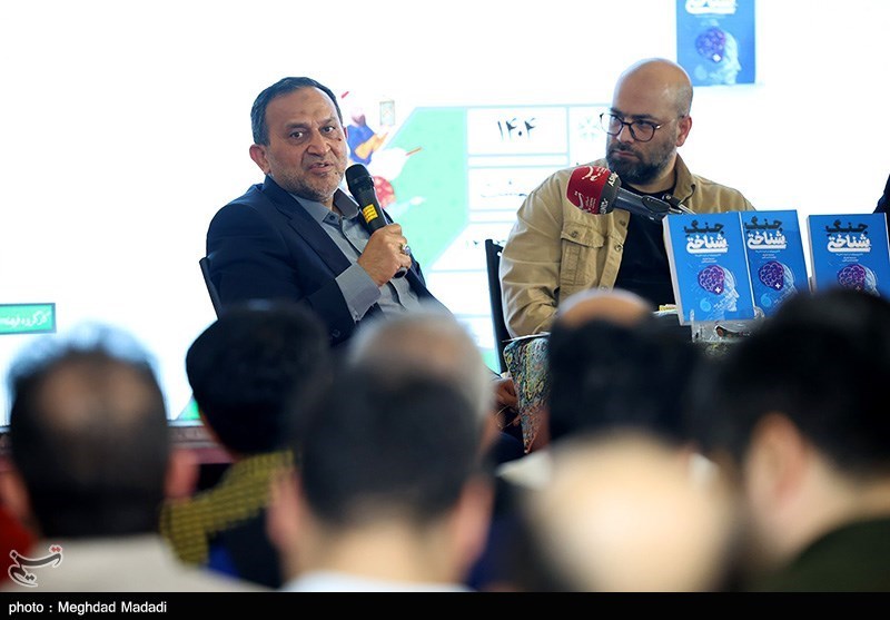 حمیدرضا مقدم فر , نمایشگاه کتاب , کتاب , 