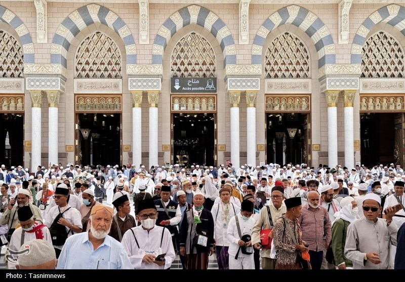 حجاج در مدینه تاریخ ایستادگی پیامبر(ص) را مرور می‌کنند