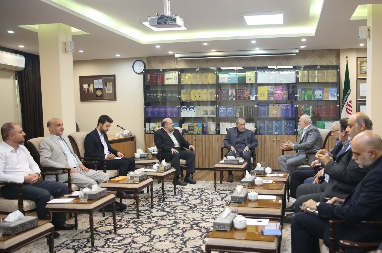 رهبر انقلاب , جبهه مقاومت , 