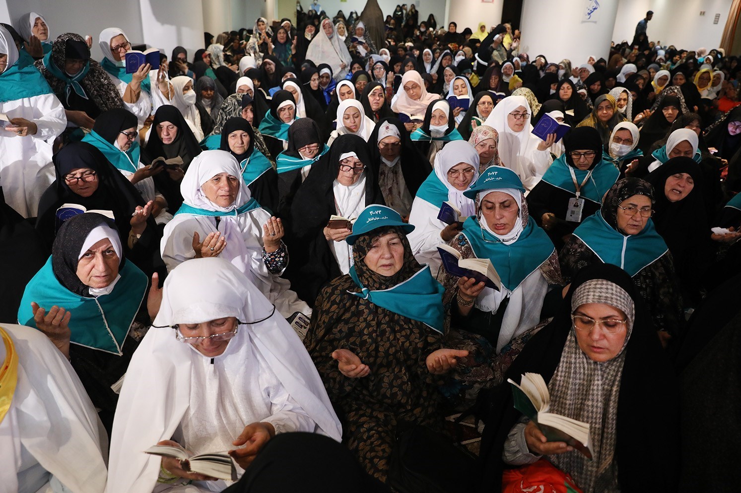 حج تمتع , حج 1404 , دعای کمیل , 