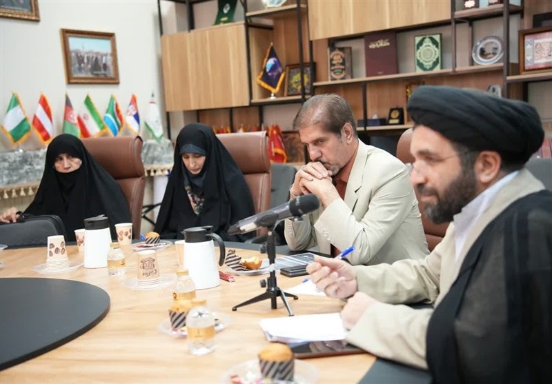 حوزه علمیه , صدسالگی حوزه علمیه قم , رهبر انقلاب , امام خمینی , 