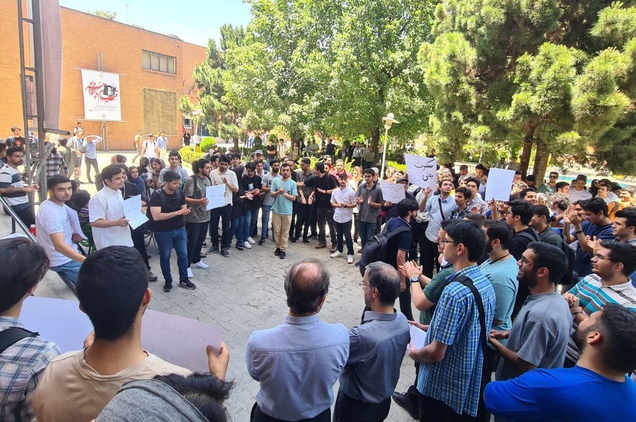 دانشگاه های جمهوری اسلامی ایران , دانشگاه صنعتی شریف , خوابگاه دانشجویی , 