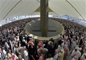 آغاز مراسم رمی جمره در منا