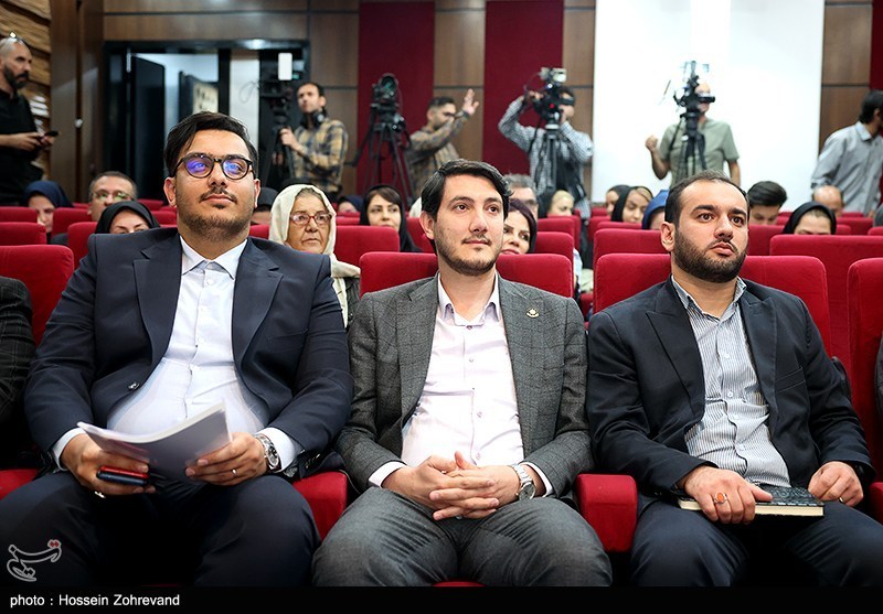 نشست خبری محمدصابر باغ‌خوانی‌پور، مدیرکل محیط زیست و توسعه پایدار شهرداری تهران