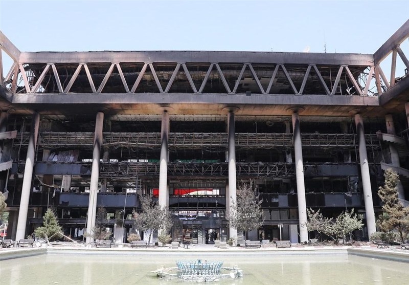 بغض چهره‌های شناخته شده در ساختمان شیشه‌ای می‌شکند/ این جنگ تحمیلی را زودتر مستند کنیم تا تحریف نشود