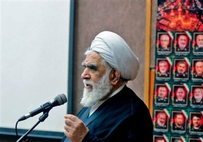 اختری: شاعران حقیقت پیروزی‌ها و جنایات دشمن را ماندگار کنند