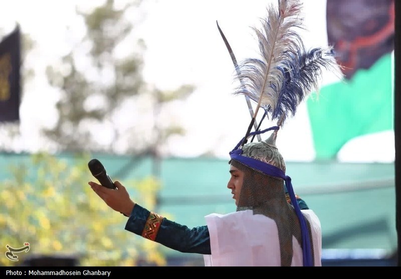 اجرای تعزیه شهادت حضرت علی اکبر (ع) در سوگواره سرو سرخ شهرداری کرمان