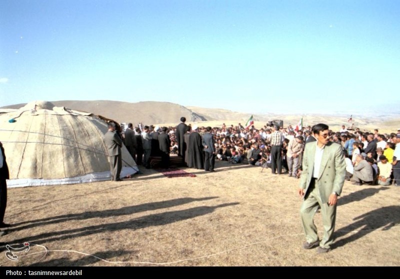 ترسیم پیوند عمیق قلبی مردم اردبیل با امام خامنه‌ای به روایت تصویر