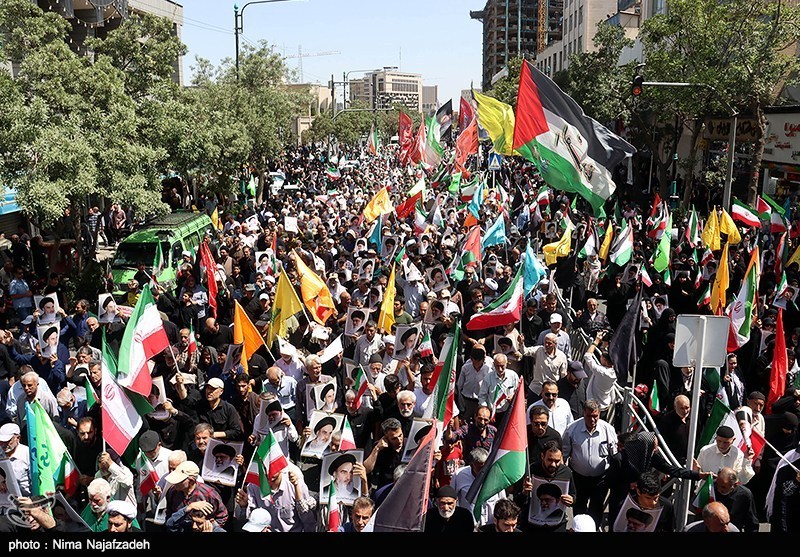 حضور پرشور خانواده شهدای لرستان در راهپیمایی یوم‌الله 22 بهمن