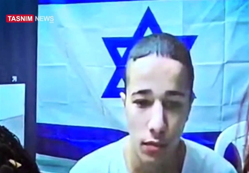 محمد الزلباني طفل أسير ... حيث تحكم الطفولة من بين دفاتر المدرسة