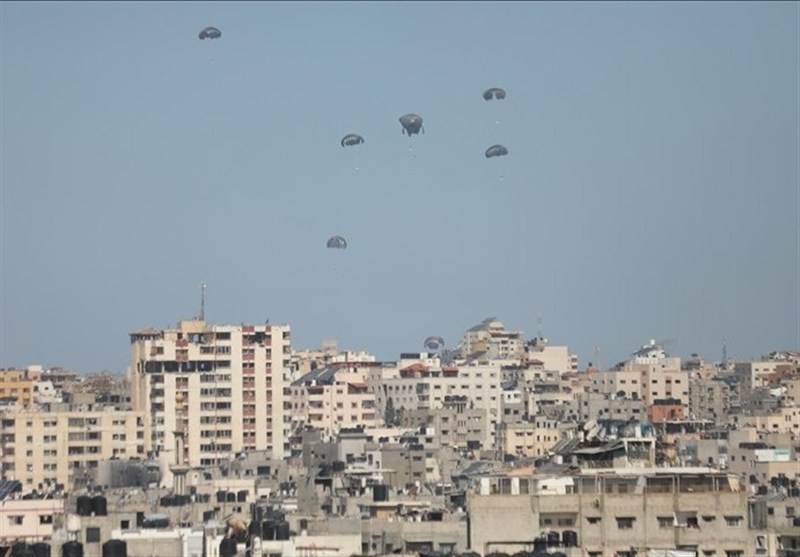 חמאס: הסיוע האווירי הישראלי הוא מסך עשן לפשעי הרעב והמצור בעזה