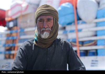 شلیک پلیس آرادان به توقیف 4 خودروی حامل 17 تبعه غیرمجاز انجامید