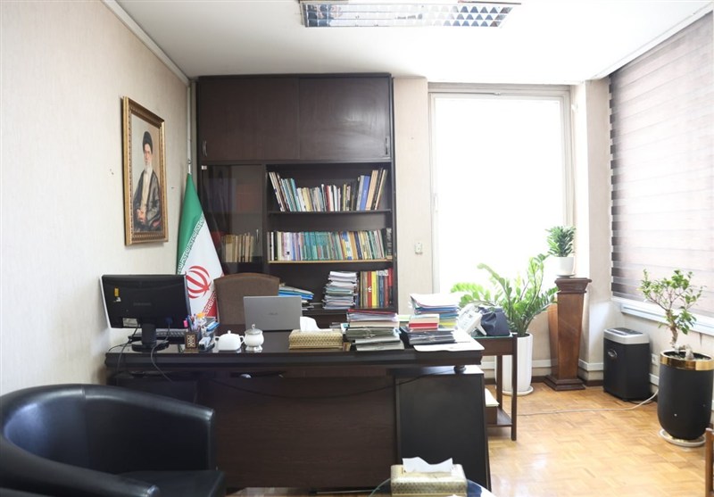 نمایندگان مجلس شورای اسلامی ایران , مجلس شورای اسلامی ایران , معاونت هنری وزارت فرهنگ و ارشاد اسلامی , 