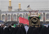 تشییع نمادین پیکر امام حسن (ع) در بین‌الحرمین + عکس