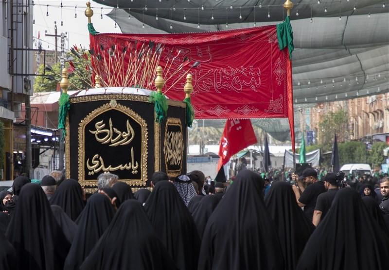 تشییع نمادین پیکر امام حسن (ع) در بین‌الحرمین