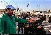 پیاده روی زائران اربعین حسینی در مسیر نجف به کربلا