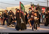 پیاده روی زائران اربعین حسینی در مسیر نجف به کربلا