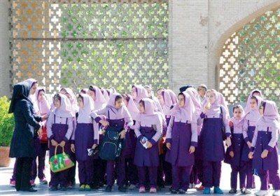 کلاس‌های 200 میلیون تومانی/دردسر ‌افزایش چشمگیر شهریه‌های مدارس غیردولتی برای خانواده‌ها