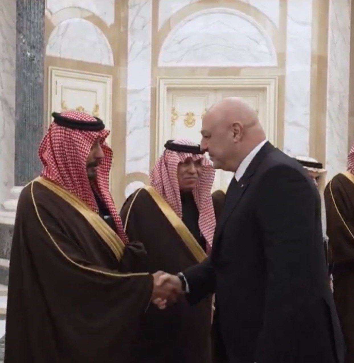 سید عبدالملک بدرالدین الحوثی , لبنان , حزب‌ الله لبنان , عربستان سعودی , 