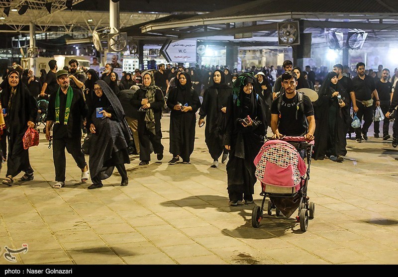 اولین گام در وادی عاشقی/ روایتی از شور زائرانِ حرم اولی