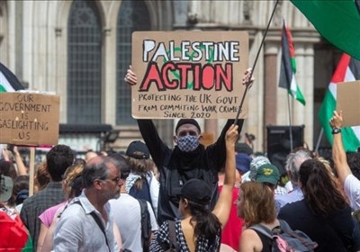 "تلغراف": إسرائيل تهاجم مقترح حزب الخضر البريطاني لدعم المقاومة الفلسطينية