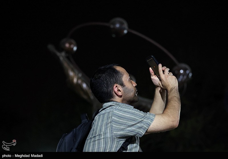 ماه‌گرفتگی در آسمان تهران