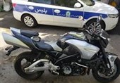 سارق حرفه‌ای موتورسیکلت در پارس‌آباد دستگیر شد
