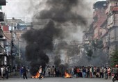 دومین روز پر التهاب در نپال/ نخست وزیر استعفا داد و شمار قربانیان به 22 نفر رسید