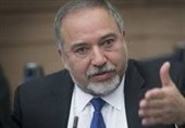 لیبرمن: ترامپ با تایید نتانیاهو اسرائیل را به سوی حقارت می‌برد