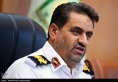 اکثر معابر تهران به دلیل بارش باران لغزنده است