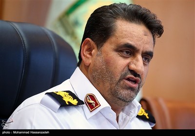 اکثر معابر تهران به دلیل بارش باران لغزنده است