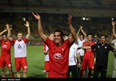 دیدار تیم های فوتبال سپاهان اصفهان و تراکتور تبریز