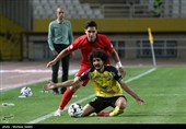 دیدار تیم های فوتبال سپاهان اصفهان و تراکتور تبریز