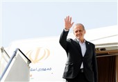 رئیس‌جمهور عازم پاکستان شد/ پزشکیان: بنای ما پیگیری حقوق ملت است