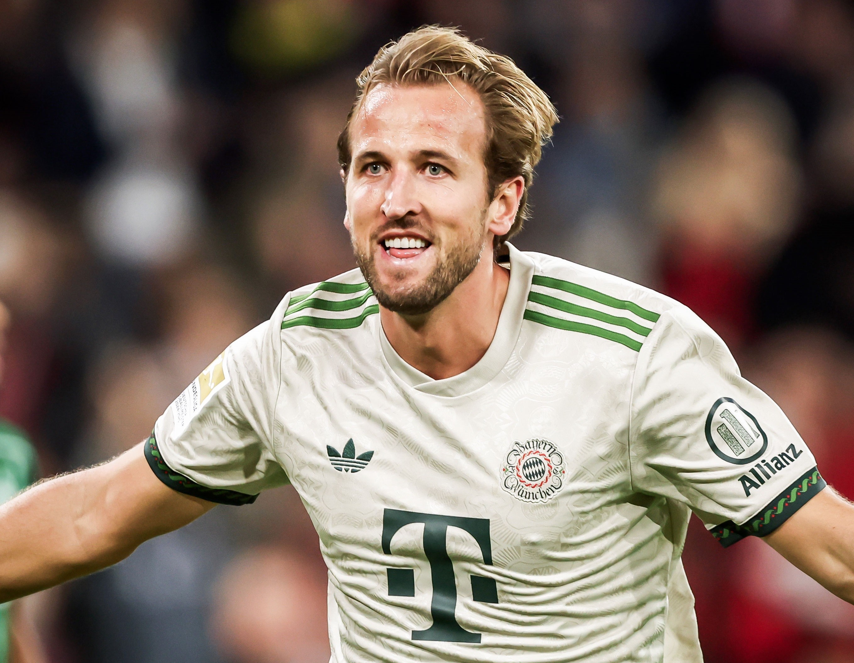 تیم فوتبال بایرن مونیخ , هری کین , تیم فوتبال تاتنهام انگلیس , 