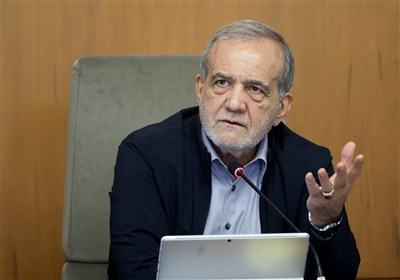 الرئيس الإيراني تعليقاً على الاشتباك بين باكستان وأفغانستان: على الدول الإسلامية أن تخطو في طريق السلام والأخوّة